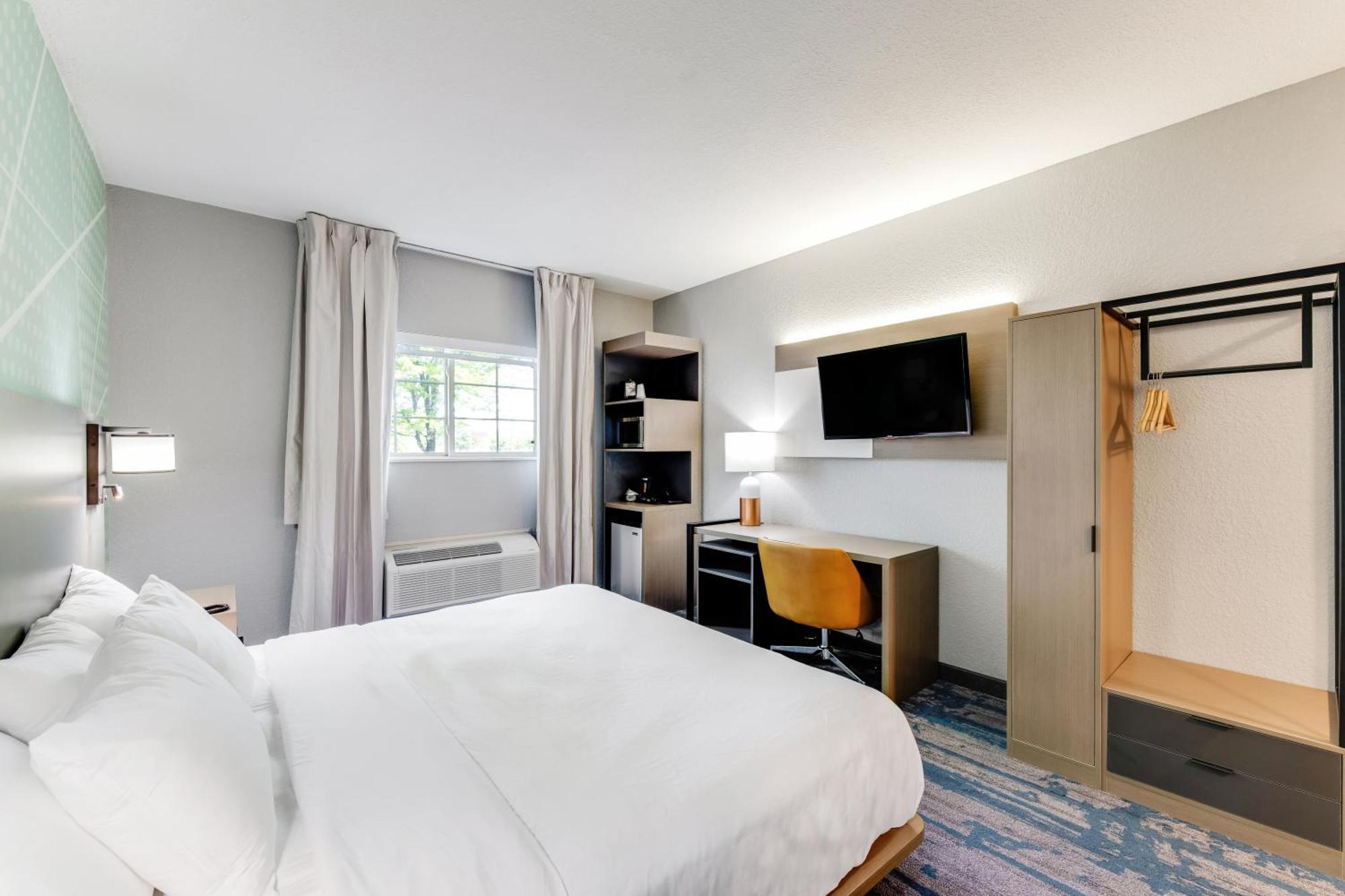Hotel Comfort & - Wausau