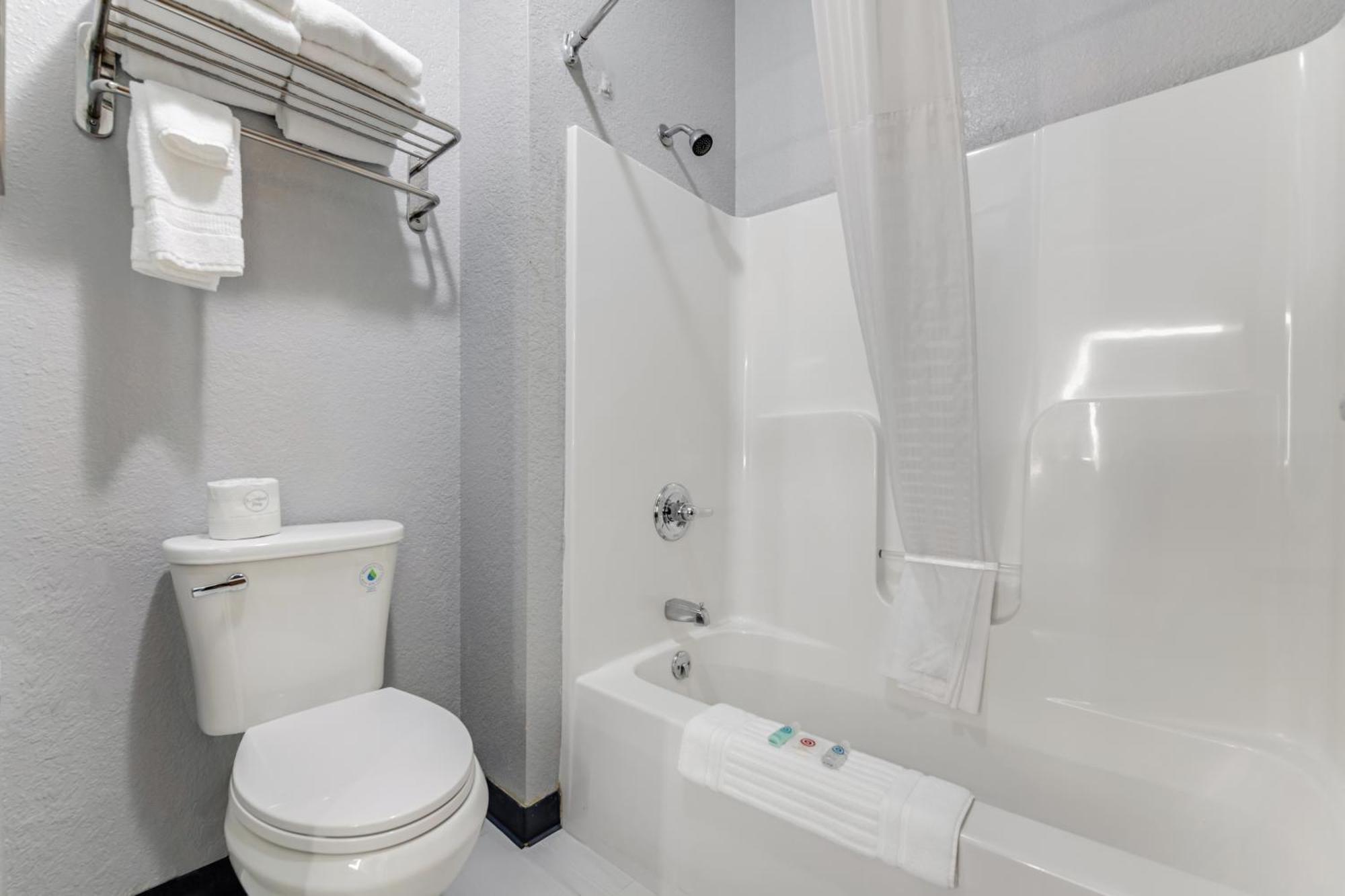 Hotel Comfort & - Wausau Weston