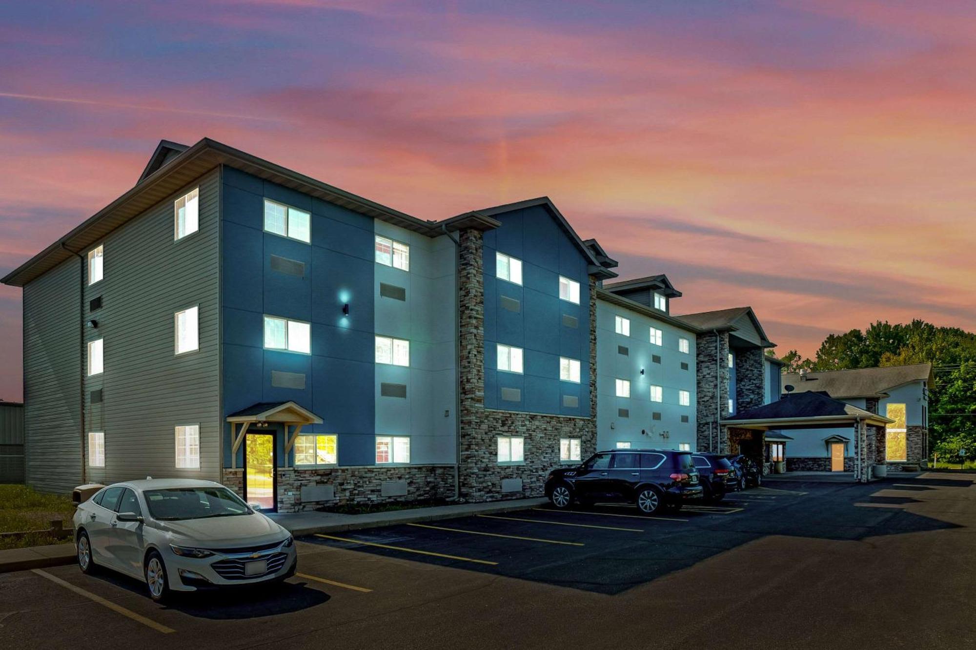 Hotel Comfort & - Wausau Weston