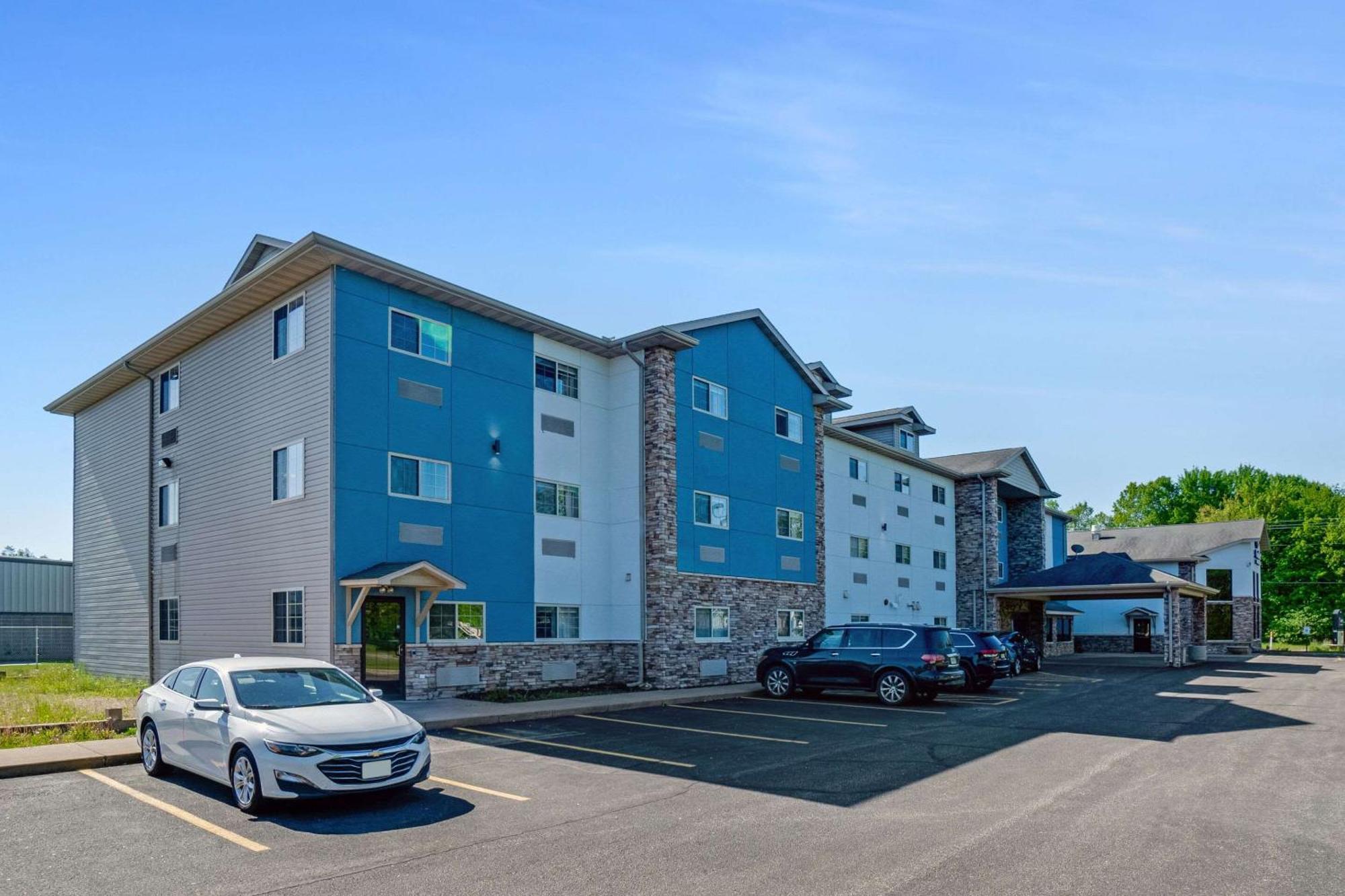 Hotel Comfort & - Wausau