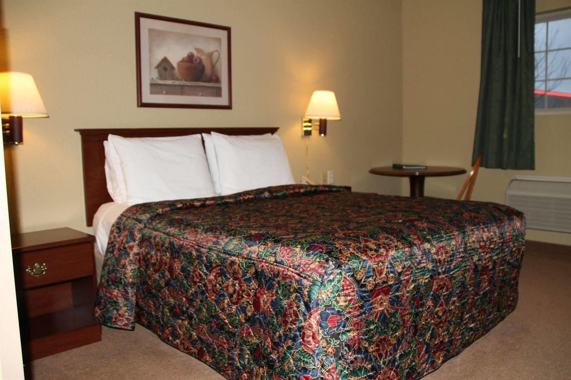 Comfort & - Wausau Hotel